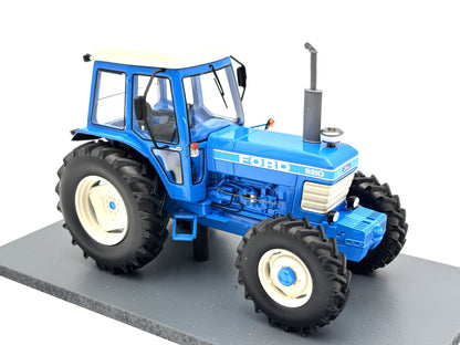 1/32 Ford 8210