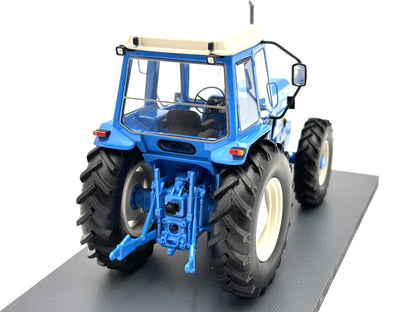 1/32 Ford 8210