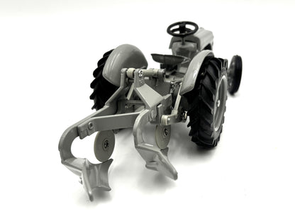 1/16 Ford 9N 50th Anniversary