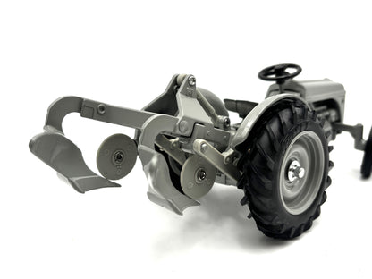1/16 Ford 9N 50th Anniversary