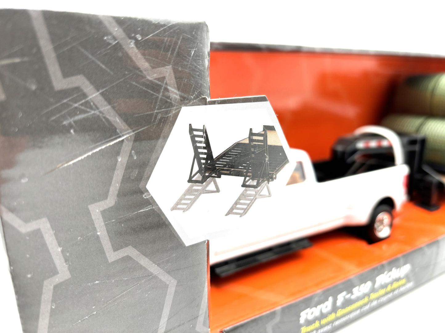1/32 Ford F-350 Dually with Trailer
