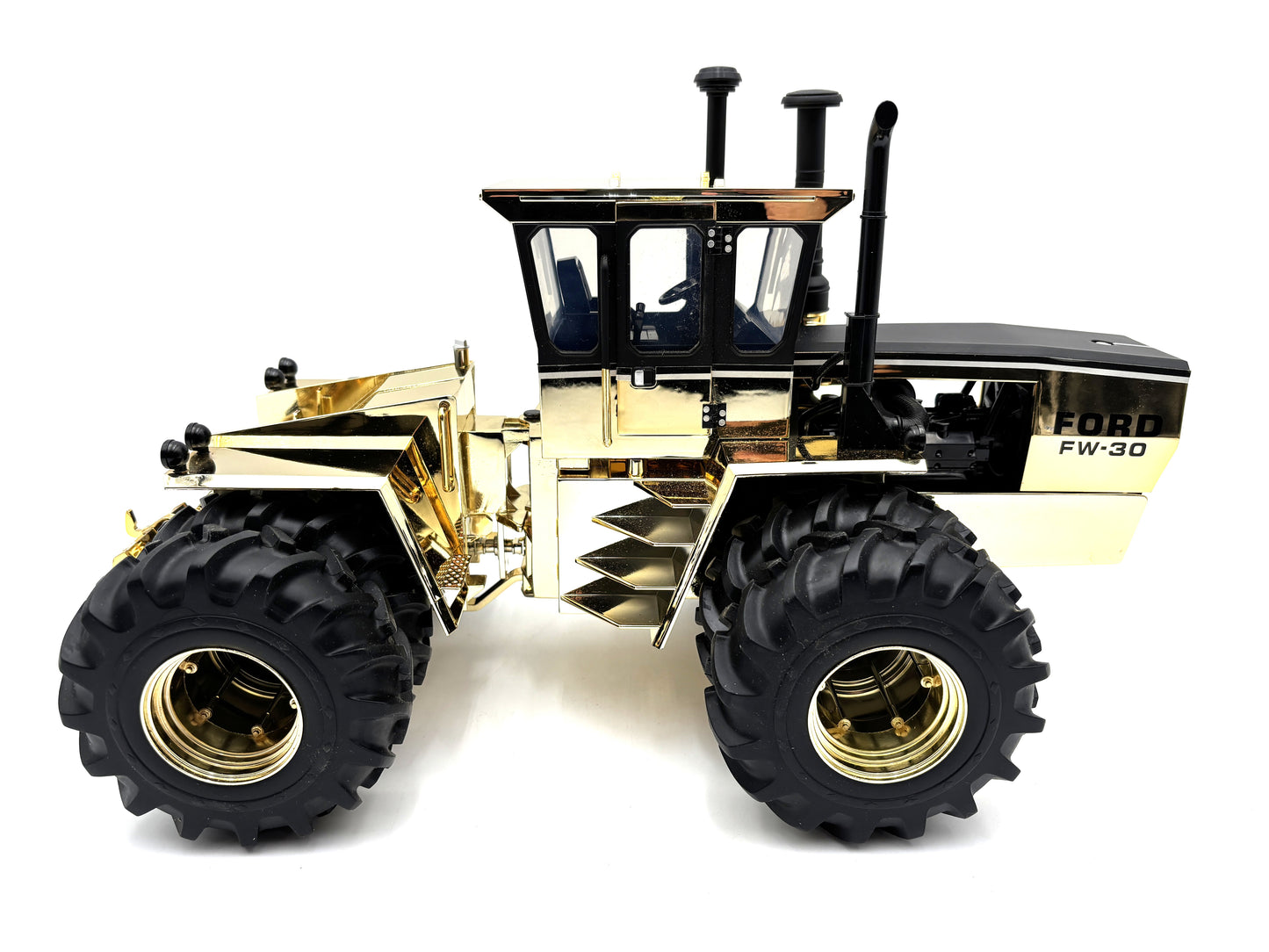 1/16 Ford FW-30 Gold