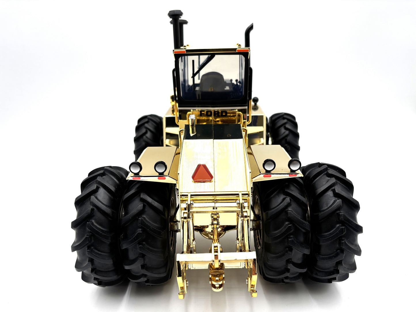 1/16 Ford FW-30 Gold