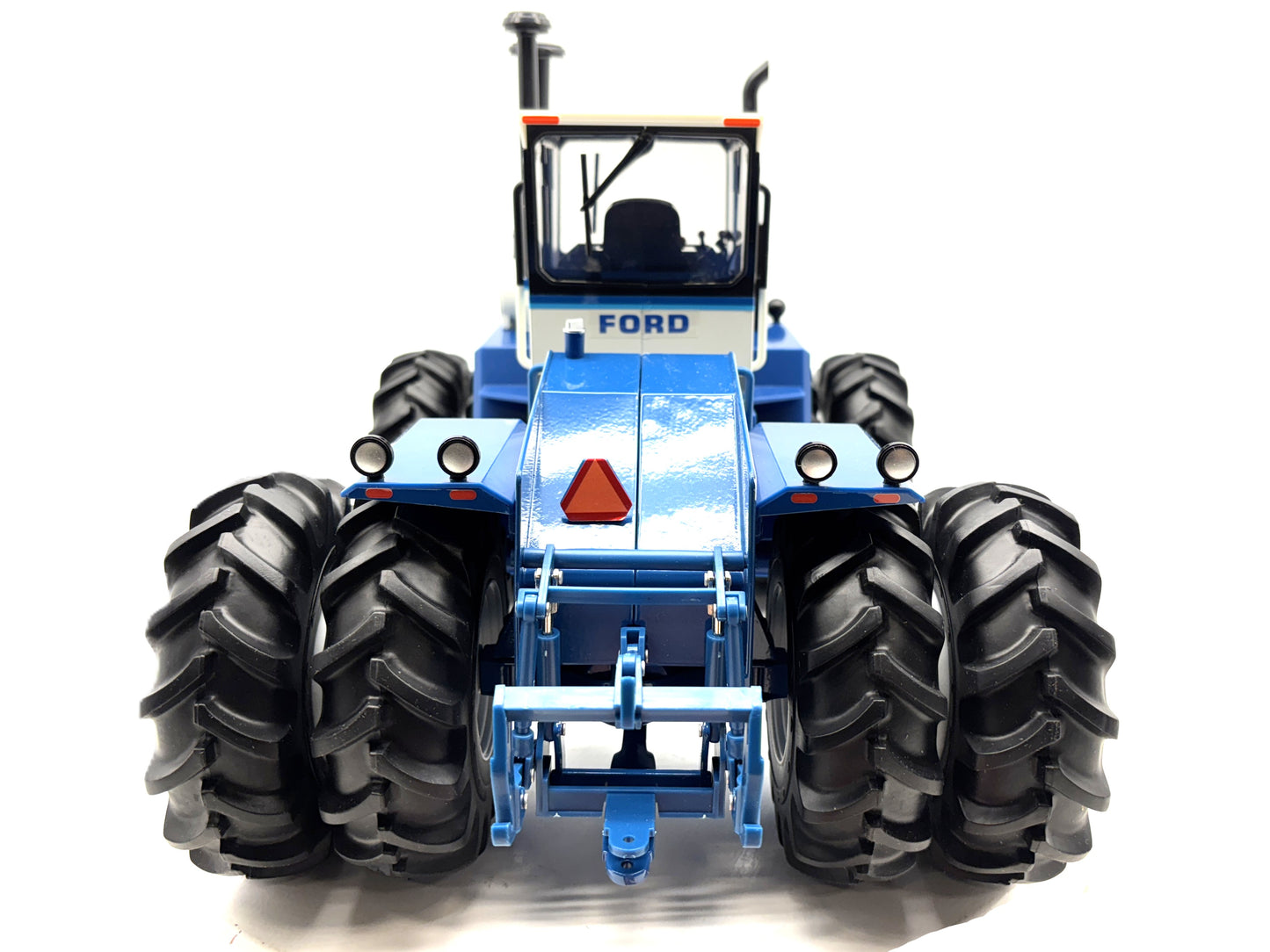 1/16 Ford FW-30 Toy Tractor Farmer