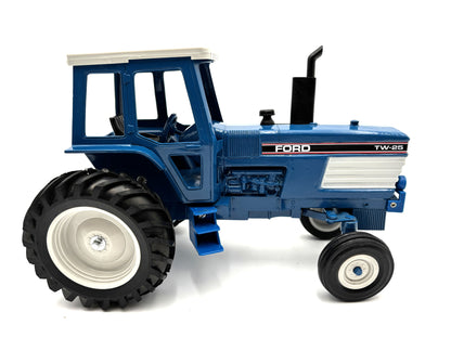 1/16 Ford TW-25 First Edition