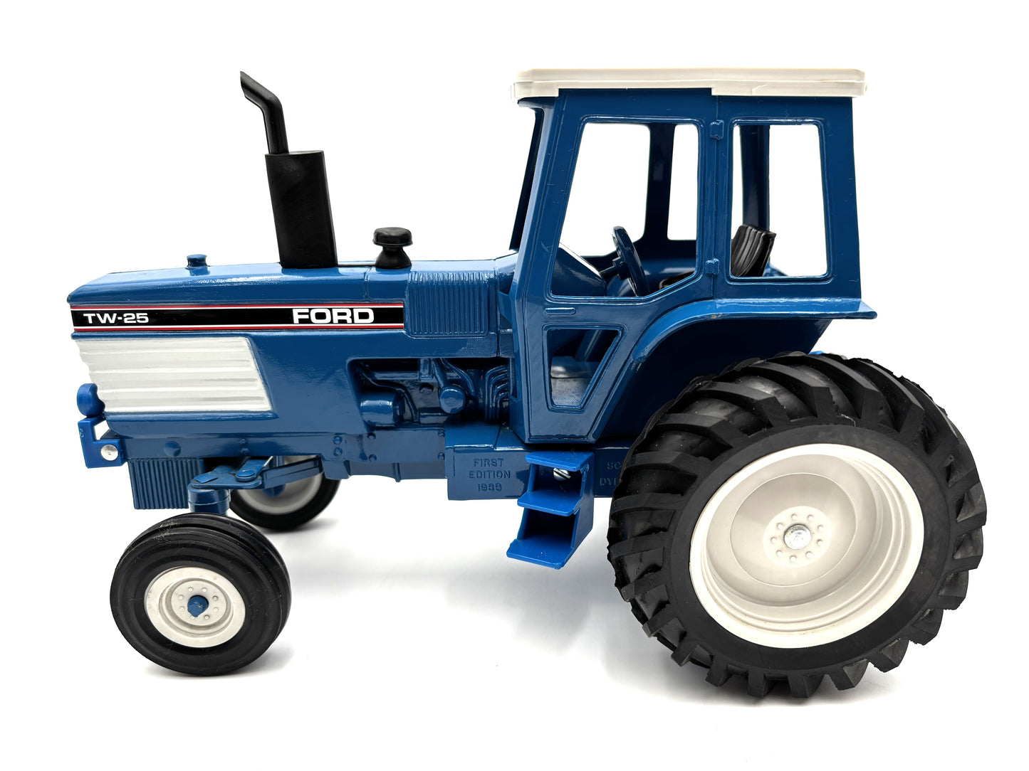 1/16 Ford TW-25 First Edition