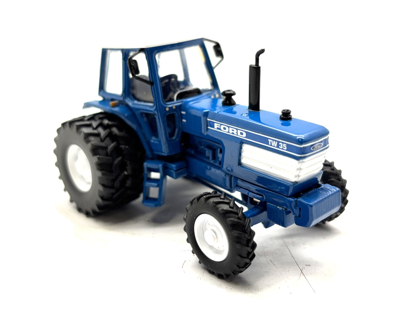 1/64 Ford TW-35 FWA