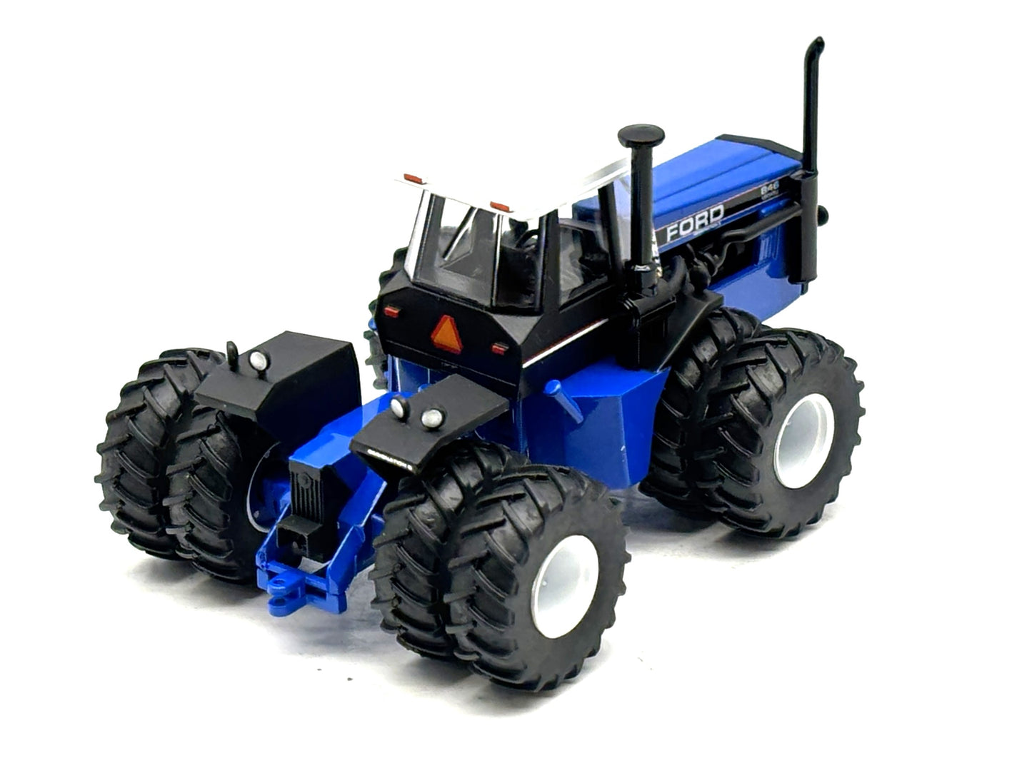 1/64 Ford Versatile 846