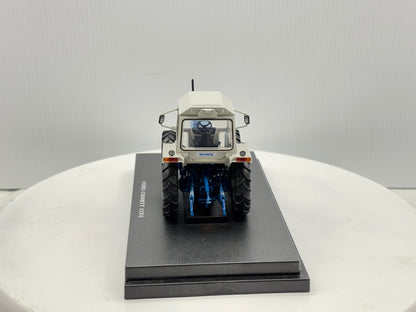 1/32 Ford 1174 County