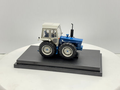 1/32 Ford 1174 County