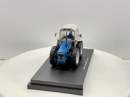 1/32 Ford 1174 County