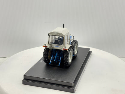 1/32 Ford 1174 County