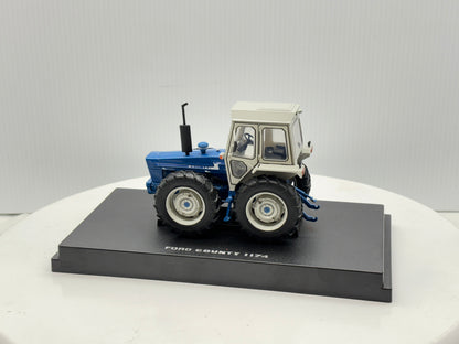 1/32 Ford 1174 County