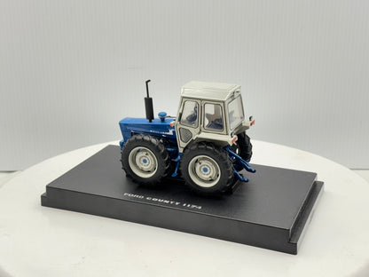 1/32 Ford 1174 County
