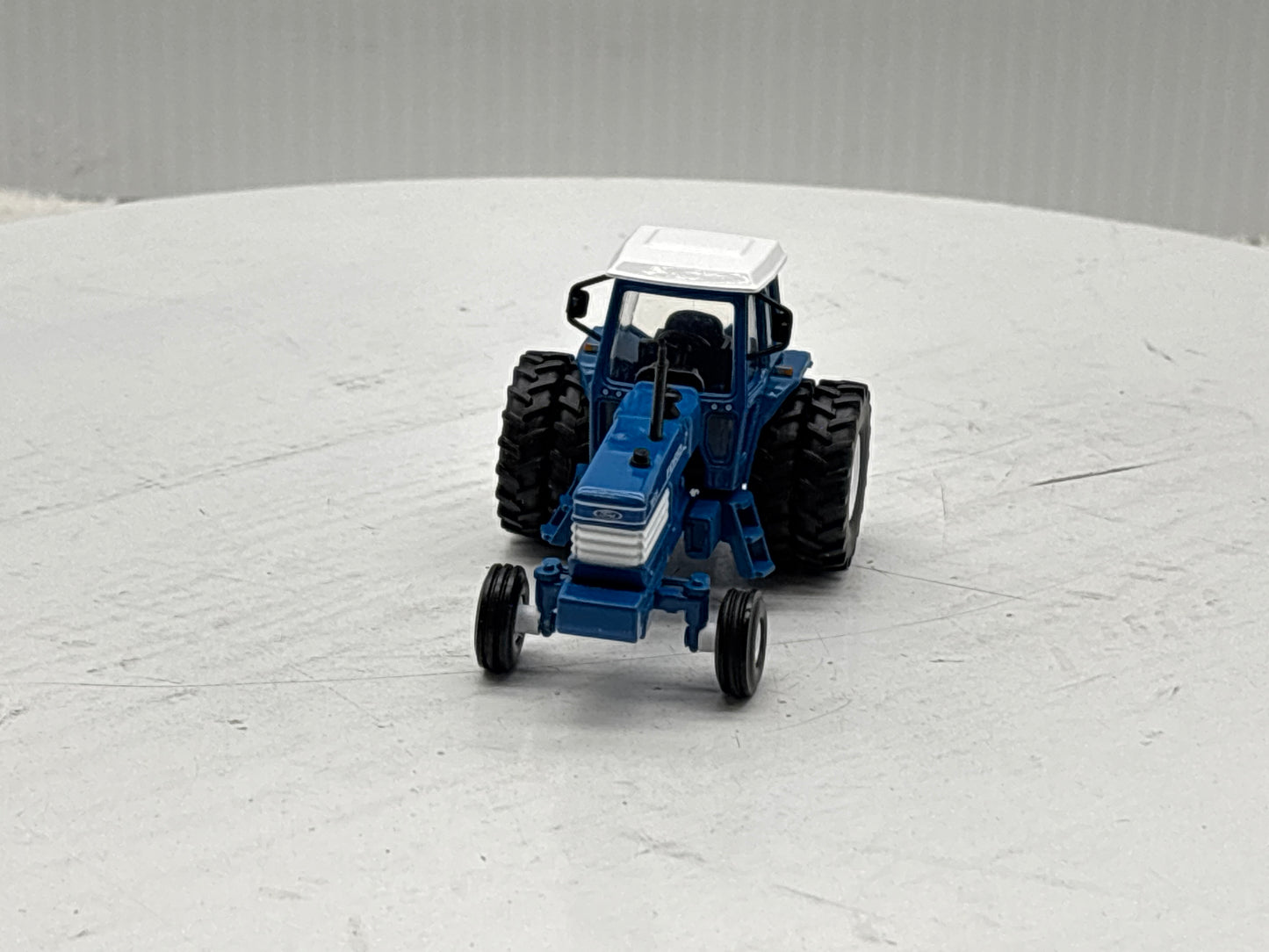 1/64 Ford TW-35 2wd
