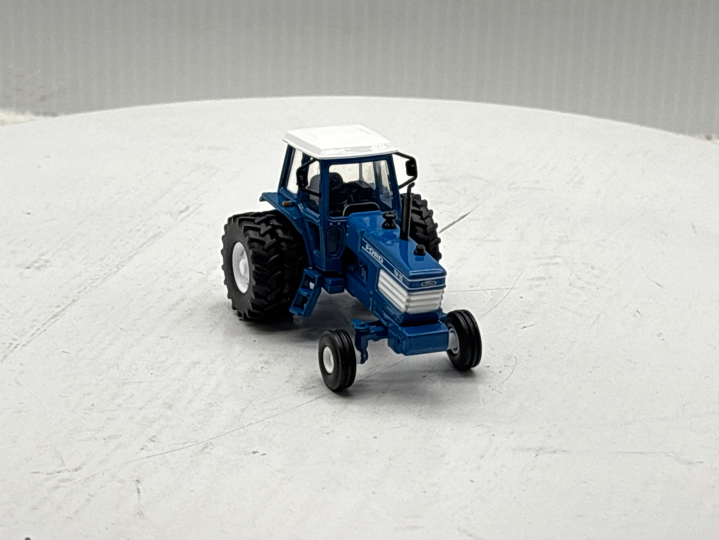 1/64 Ford TW-35 2wd