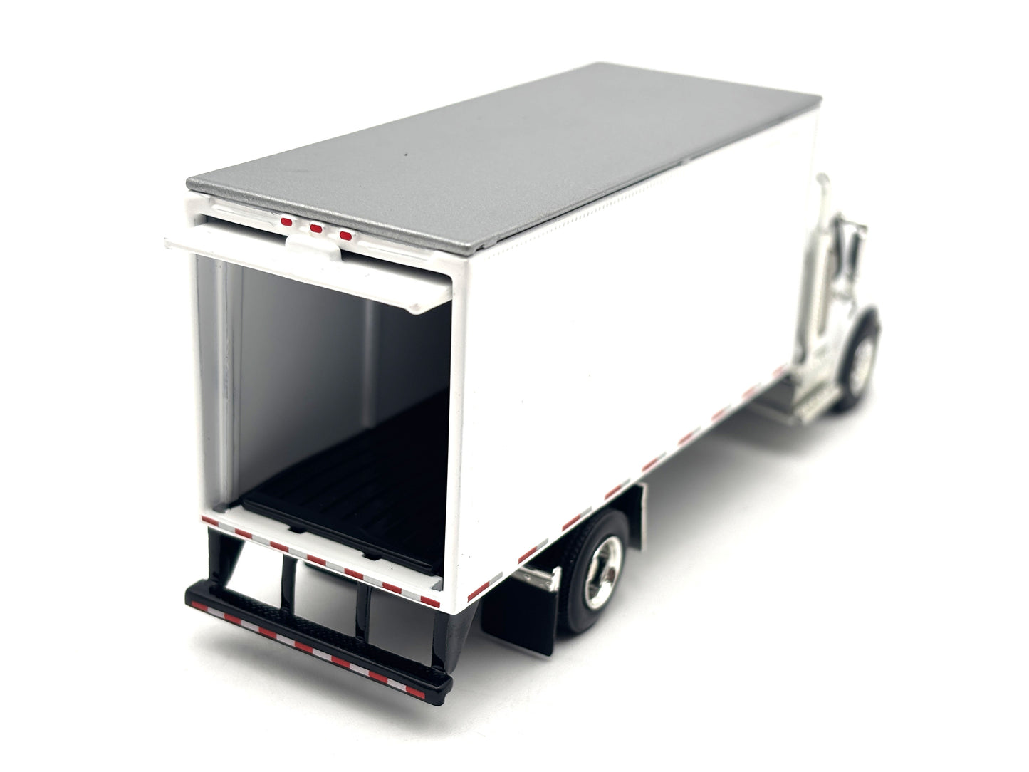 1/64 Freightliner M2 106 Plus Straight Truck