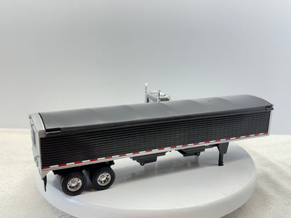 1/32 Freightliner 12250