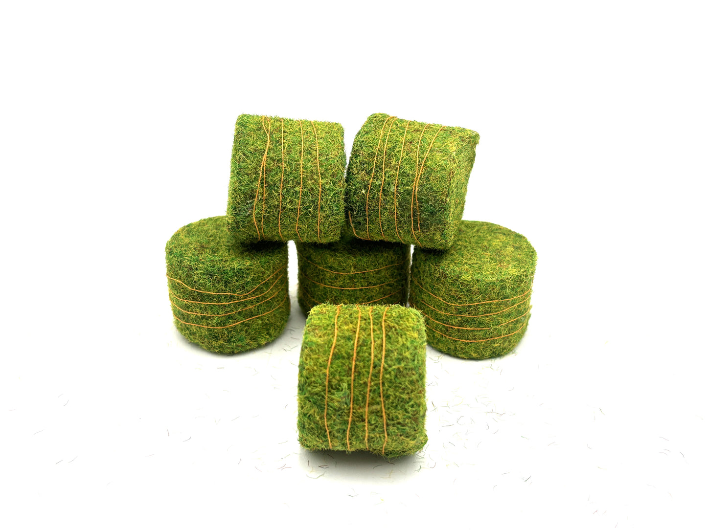 1/64 Fresh Hay Bales Twine Wrapped 6' x 5'