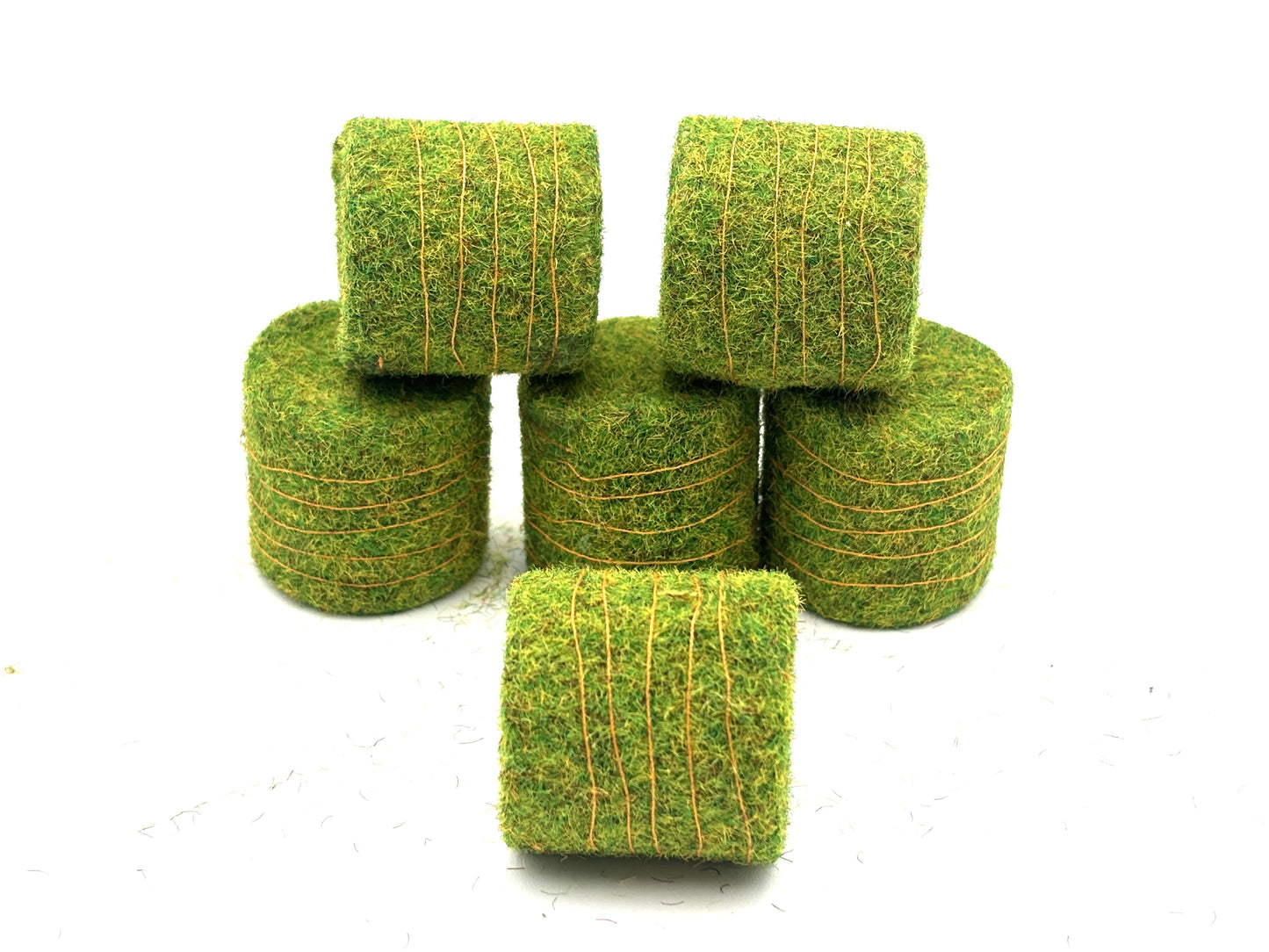 1/64 Fresh Hay Bales Twine Wrapped 6' x 6'