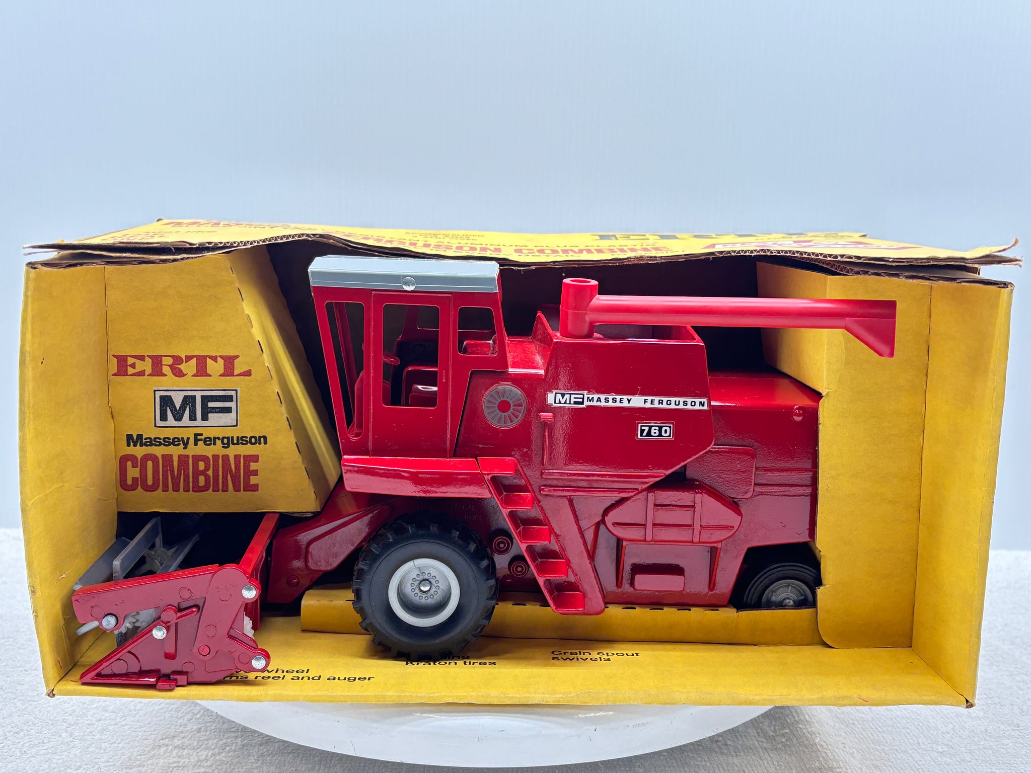 1/20 Massey Ferguson 860