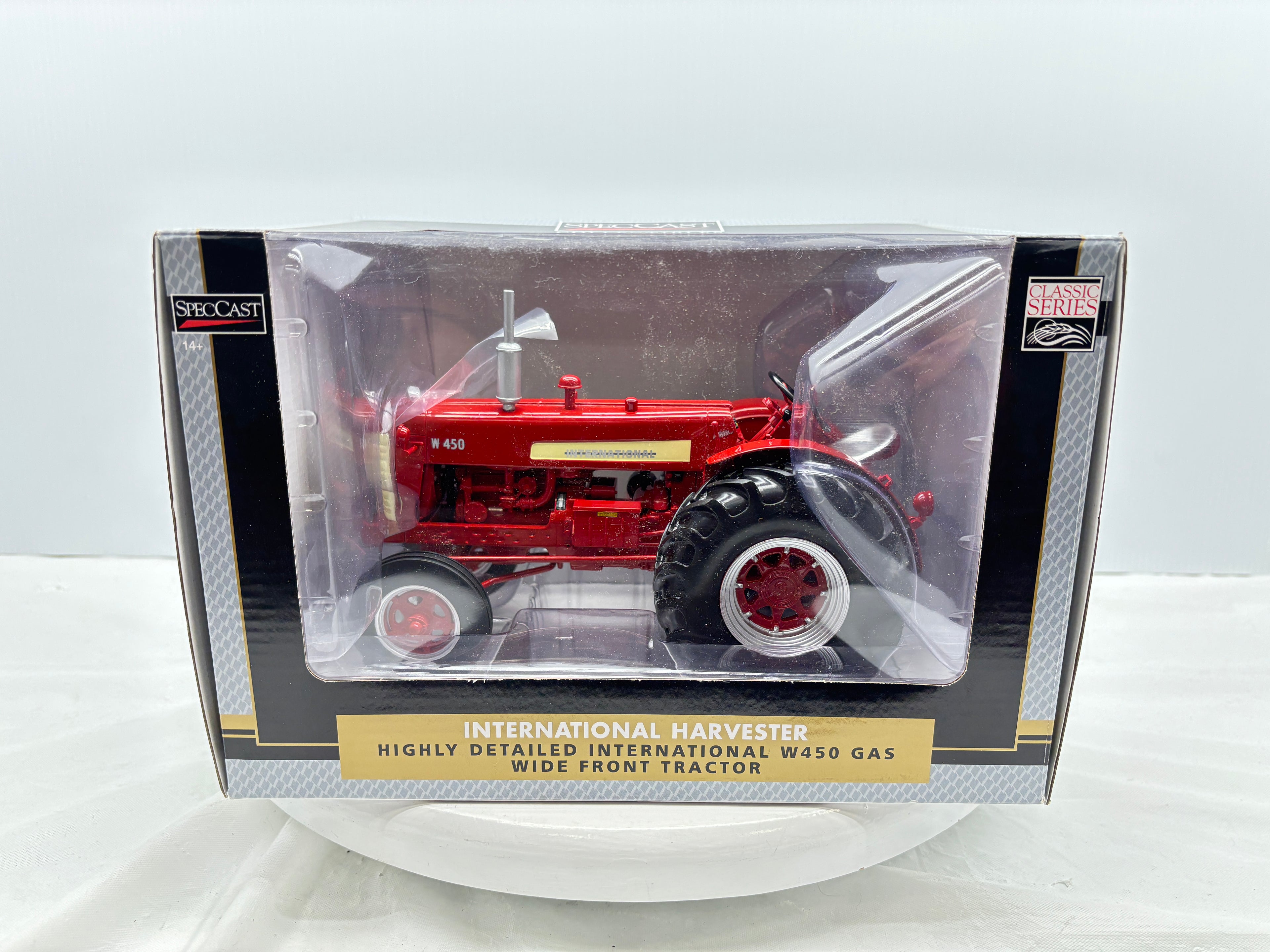 1/16 International W450 Gas