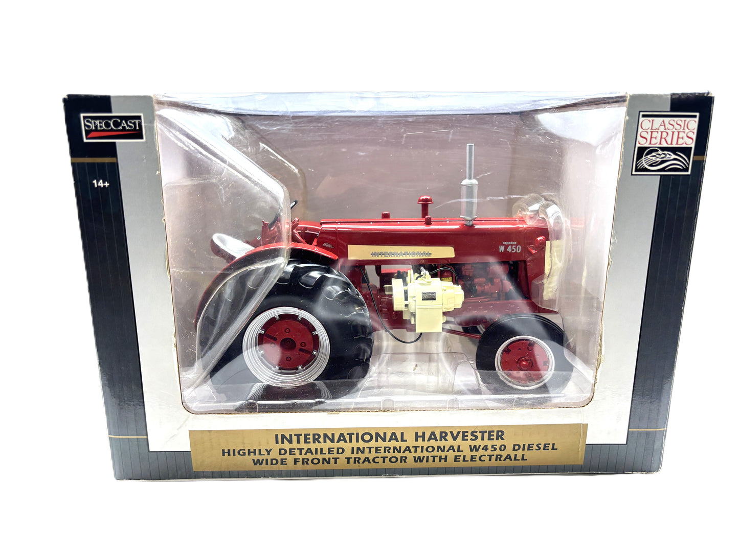 1/16 International W450
