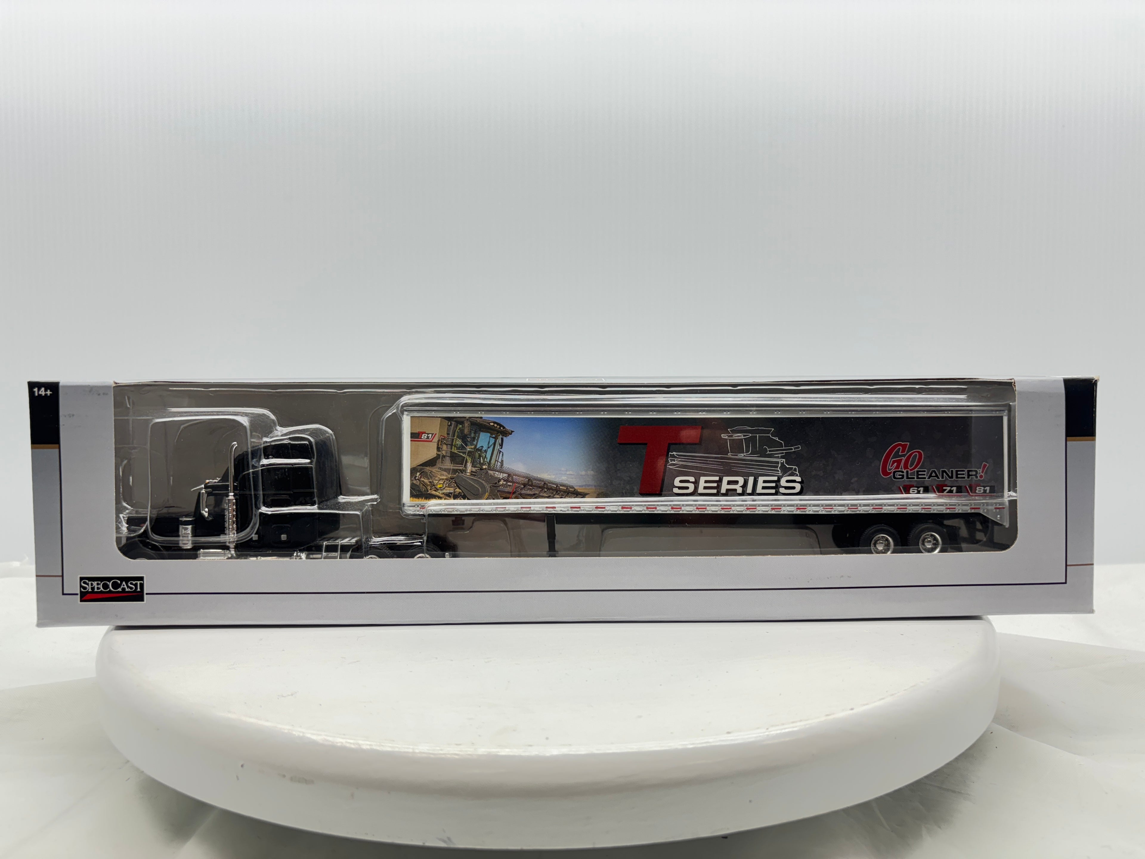 1/64 Peterbilt 379 Gleaner T-Series