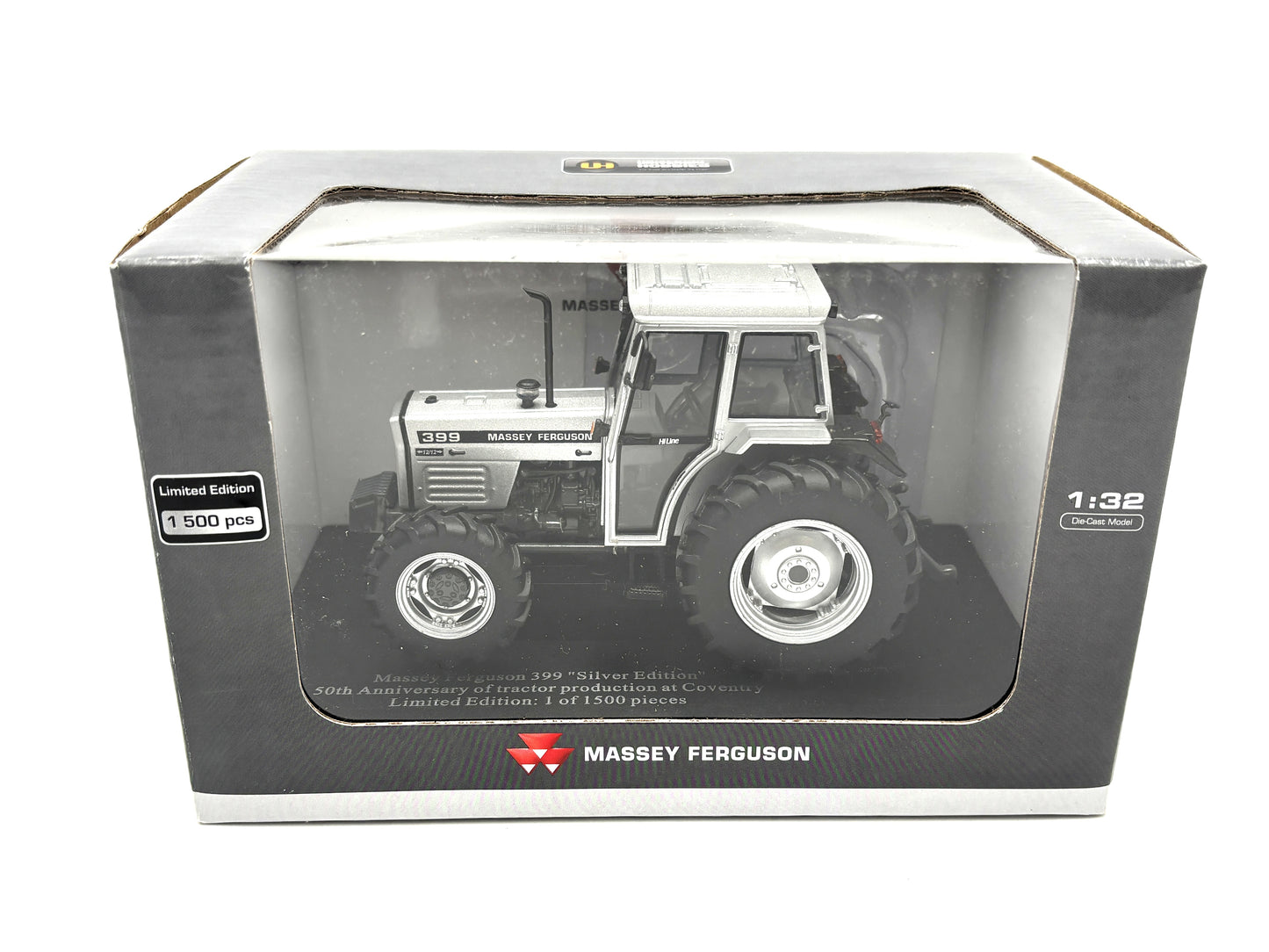 1/32 Massey Ferguson Silver Edition