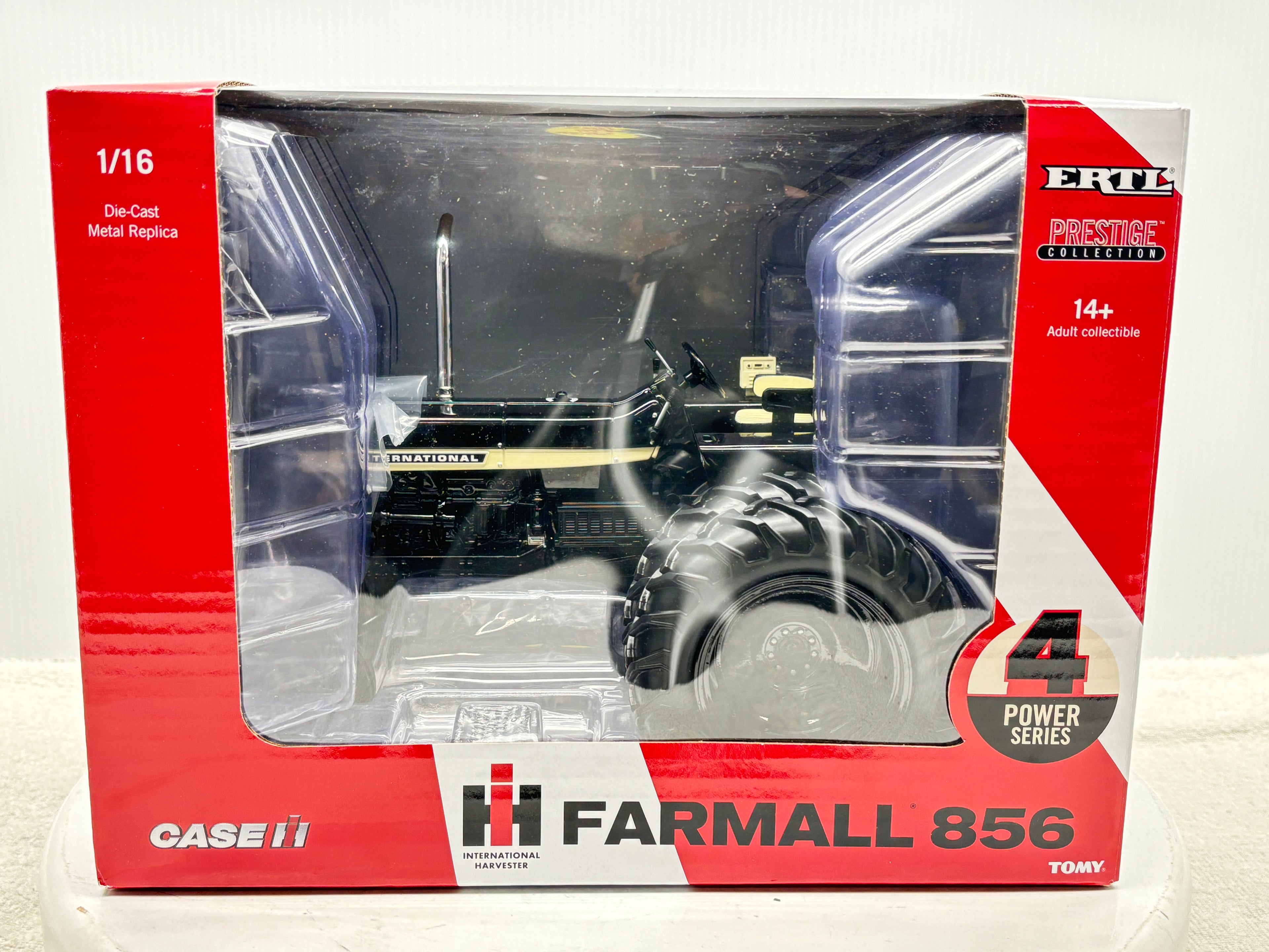 1/16  International 856 Black