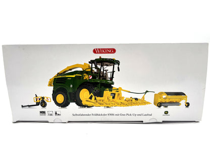 1/32  John Deere 8500i Forage Harvester