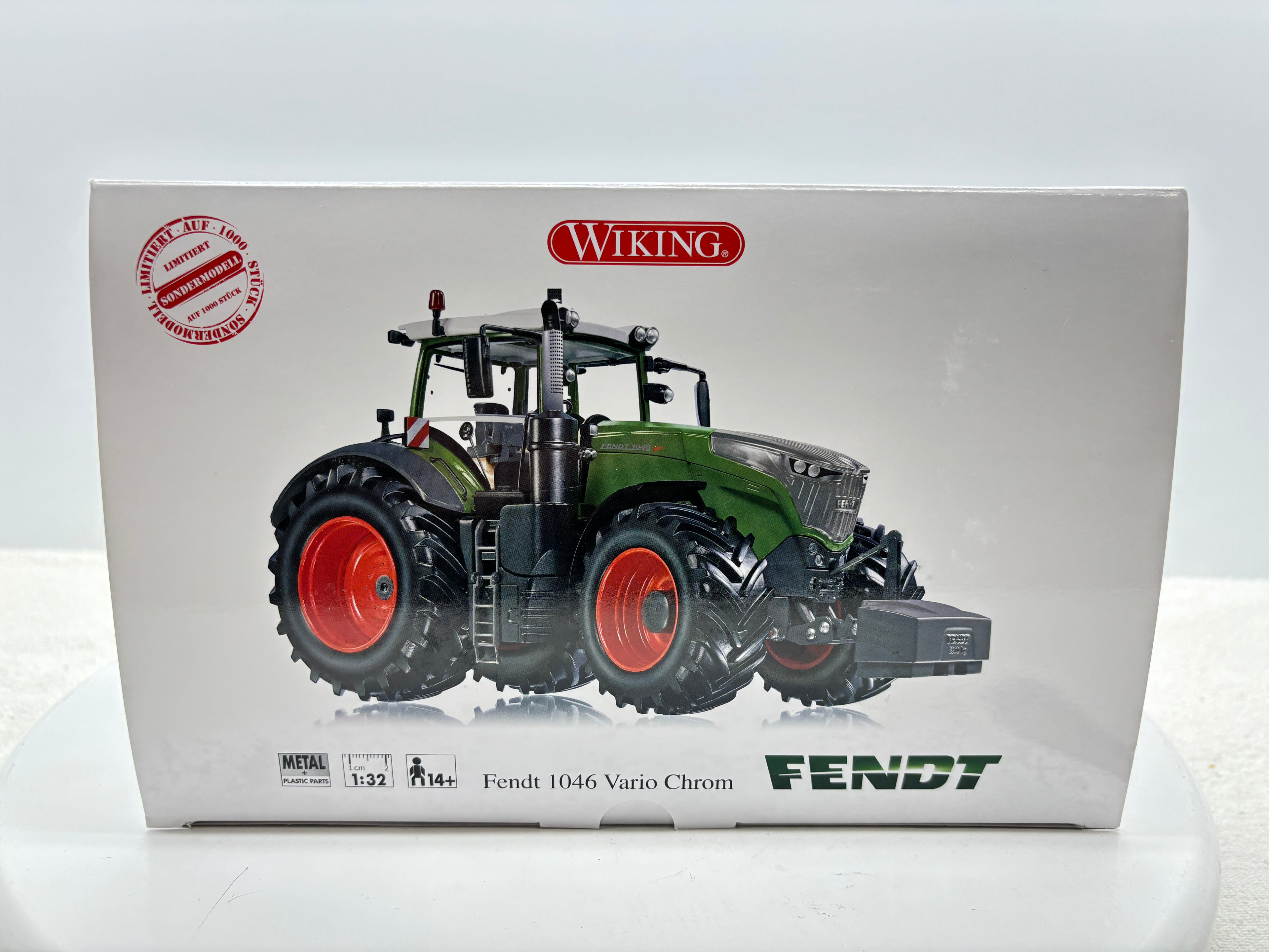 1/32 Fendt 1046 Vario Chrom
