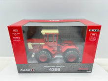 1/32 International 4366 Prestige