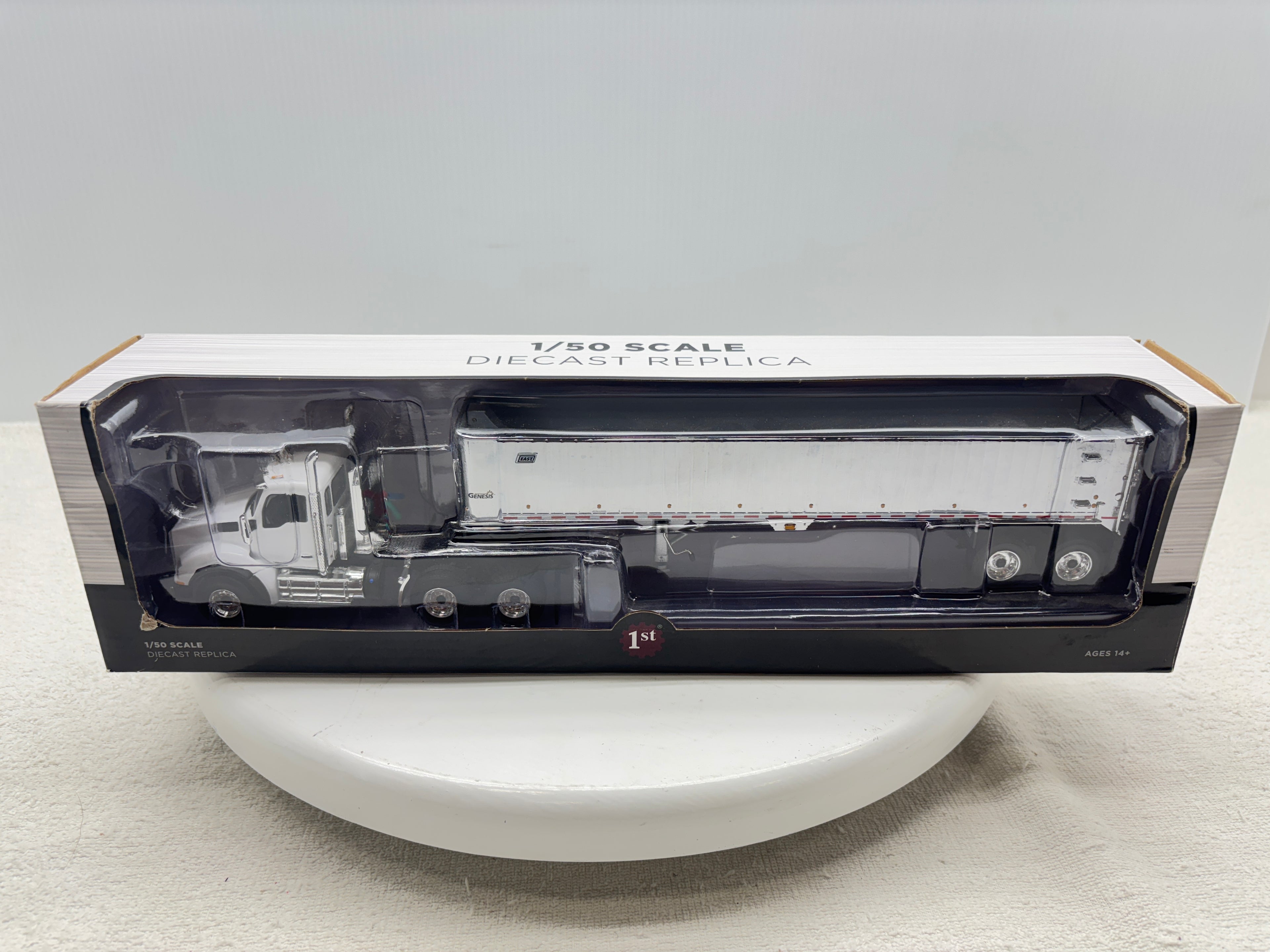 1/50 Kenworth T880 Day Cab (White)