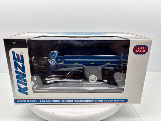 1/32  Kinze 1050 Vintage Grain Cart