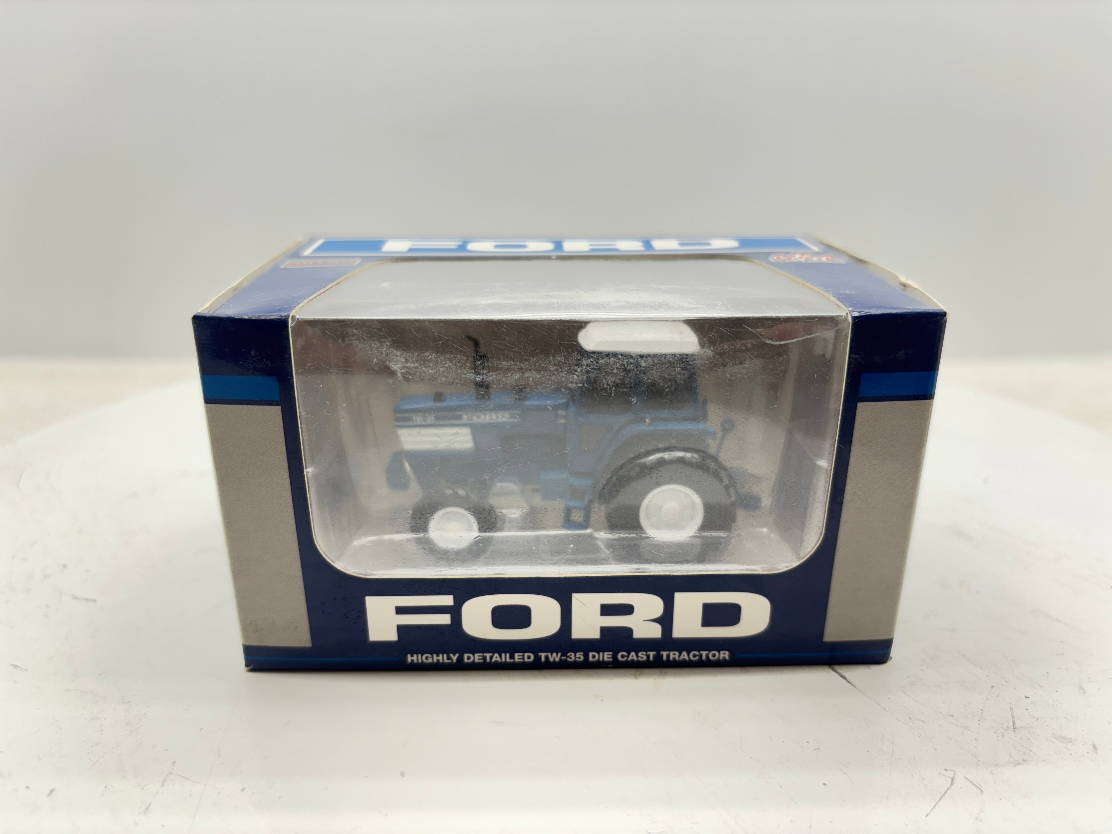 1/64 Ford TW-35 FWA