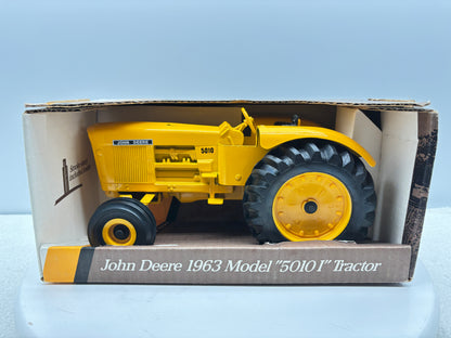 1/16 John Deere 5010 Industrial