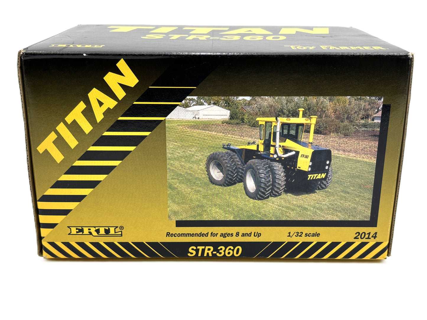 1/32 Titan STR-360 Toy Farmer