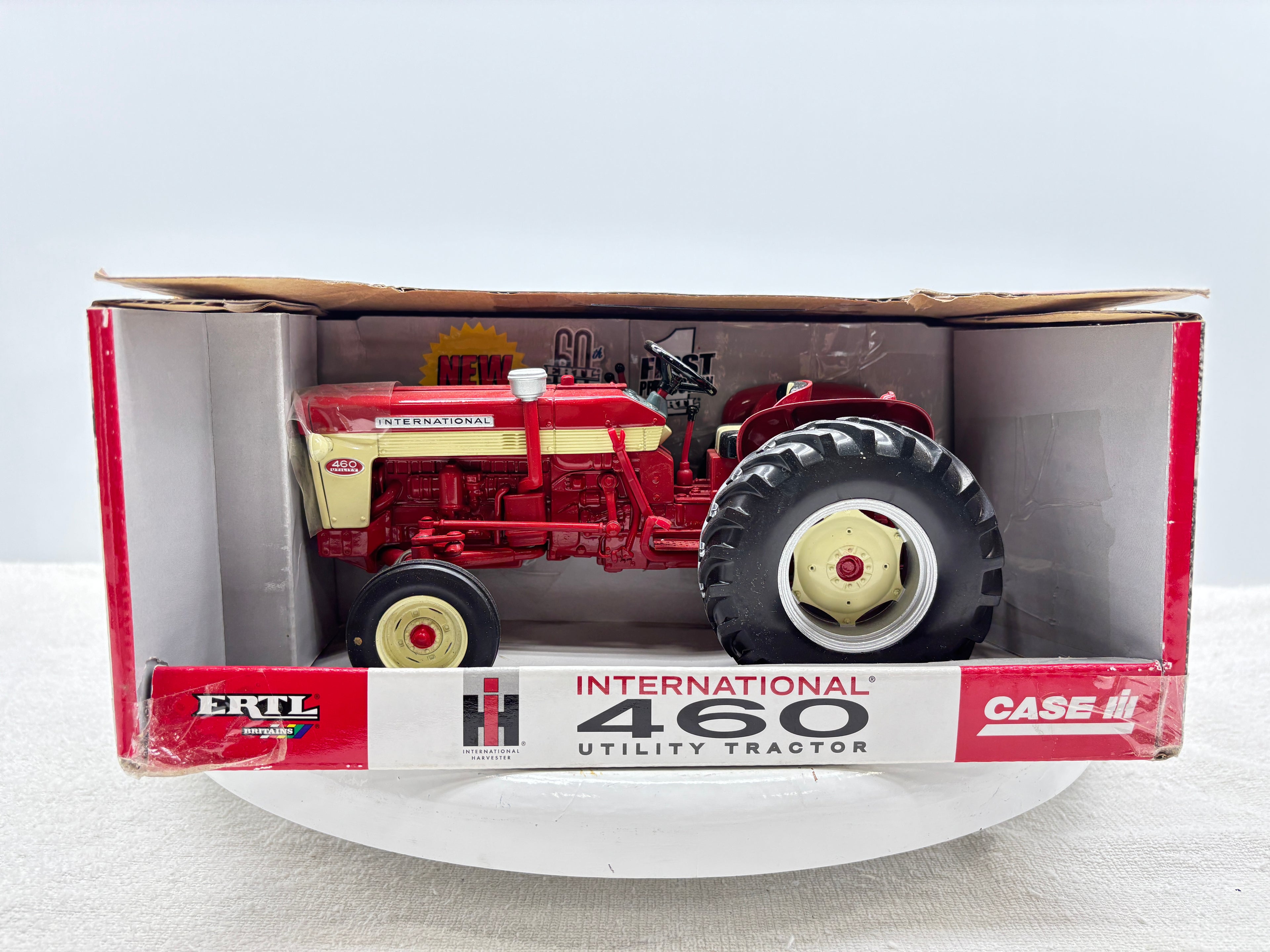 1/16 International 460 Utility