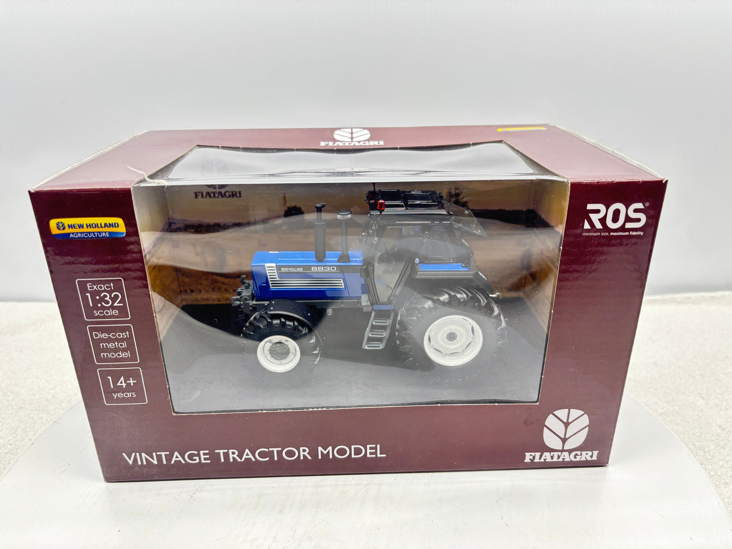 1/32 New Holland 8830