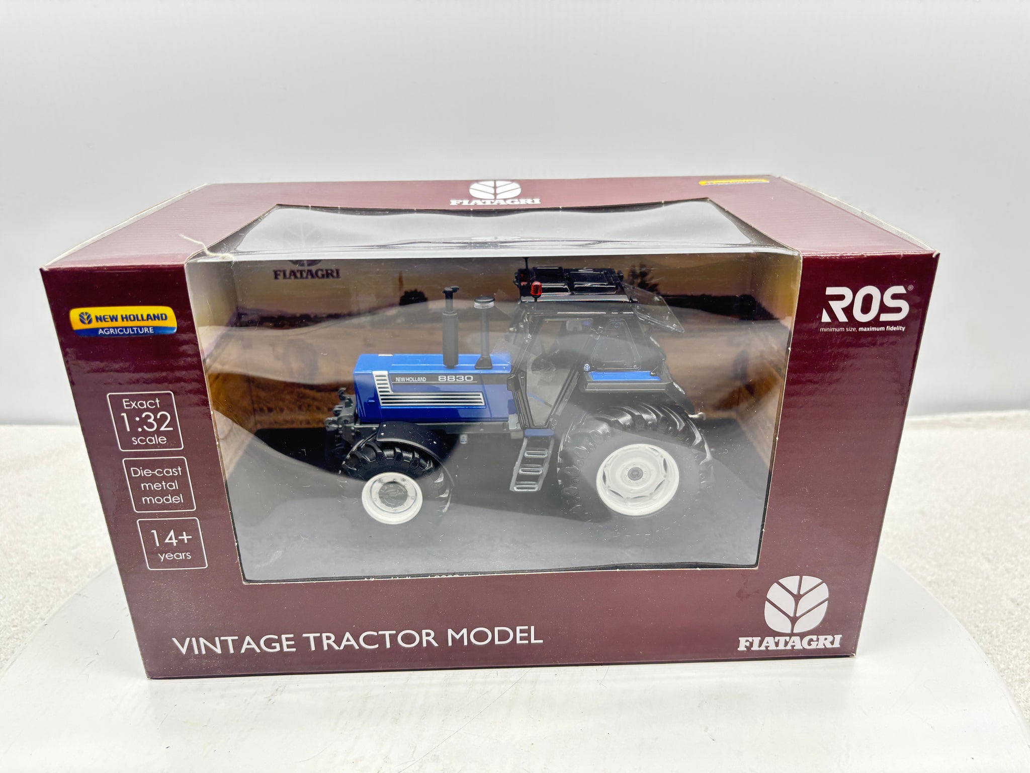 1/32 New Holland 8830