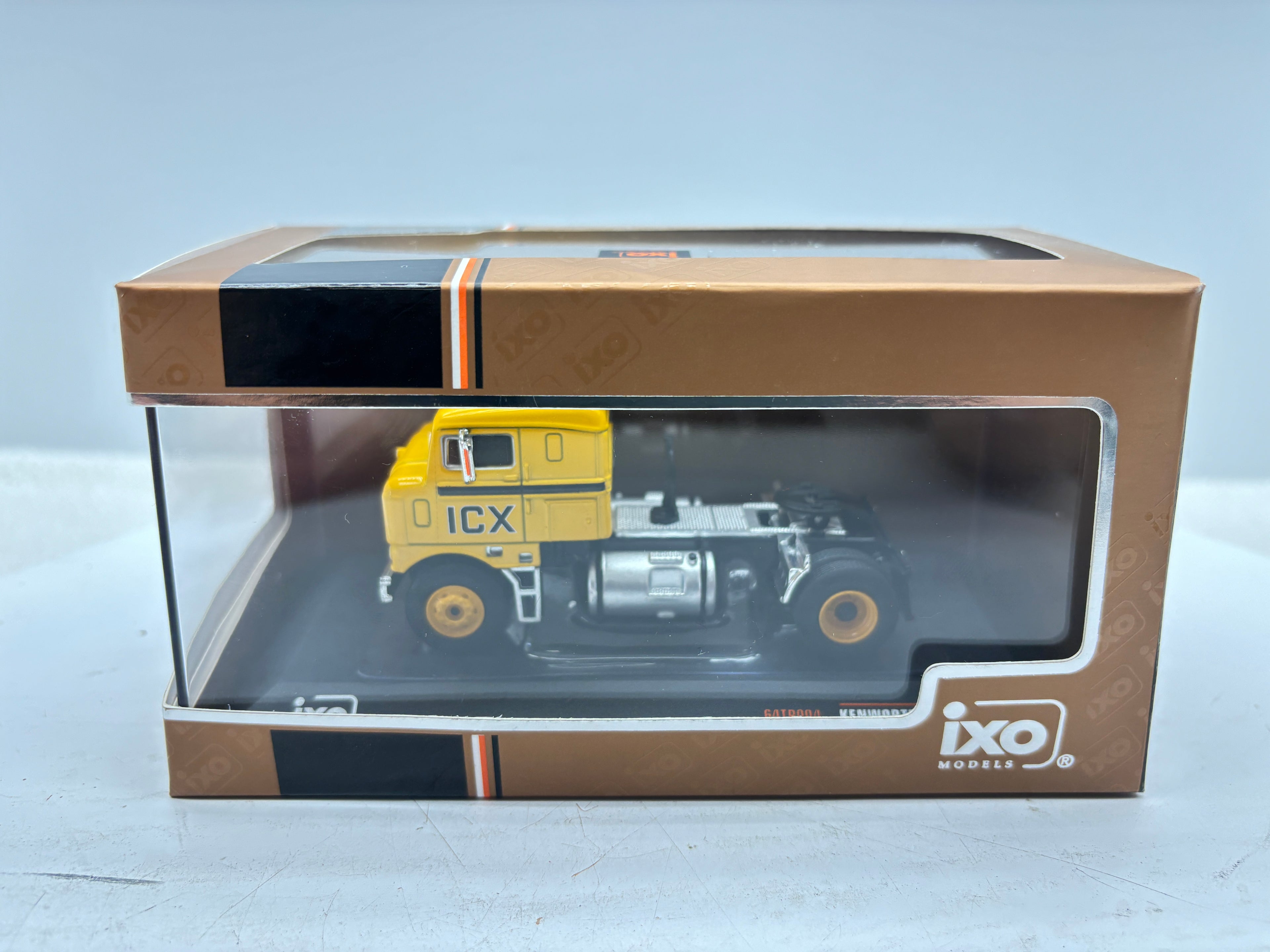 1/64 Kenworth Bullnose ICX