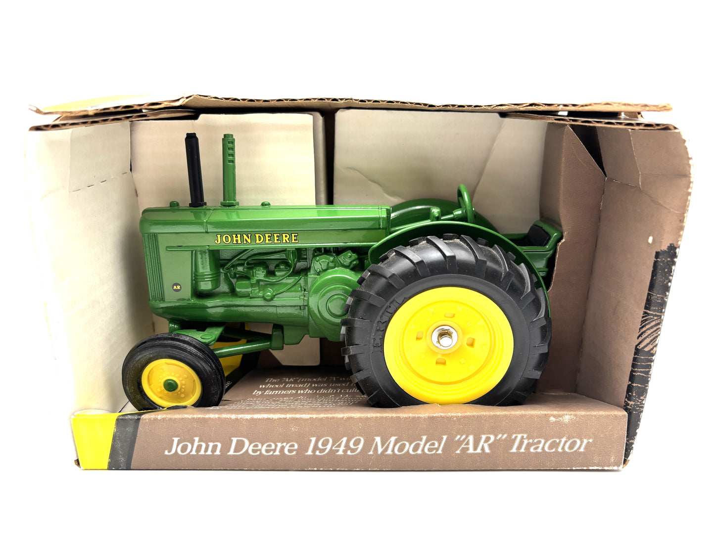 1/16 John Deere Model ''AR''