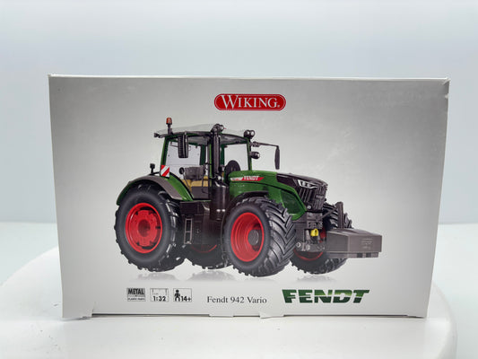 1/32 Fendt 942 Vario Singles