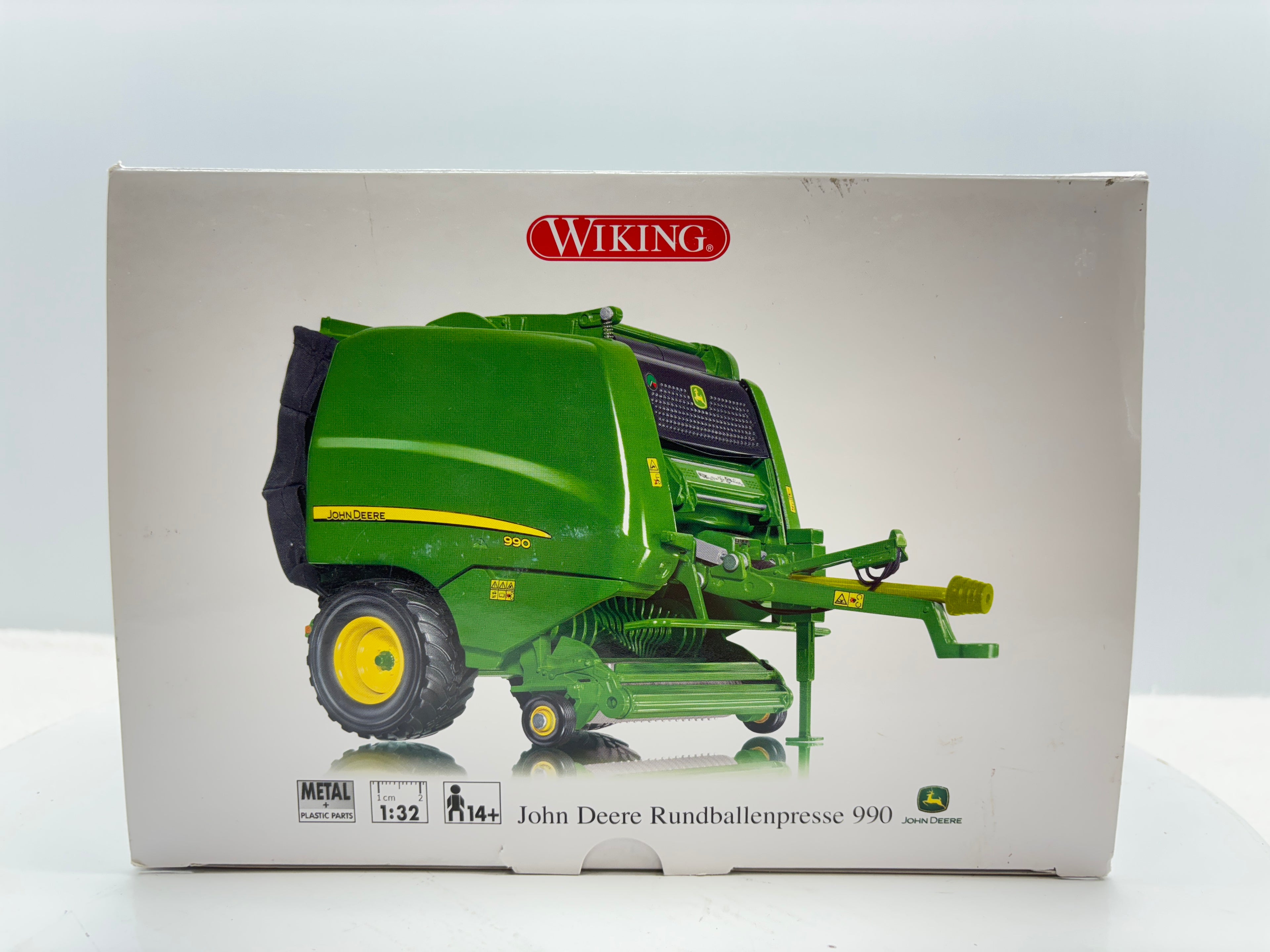 1/32 John Deere 990