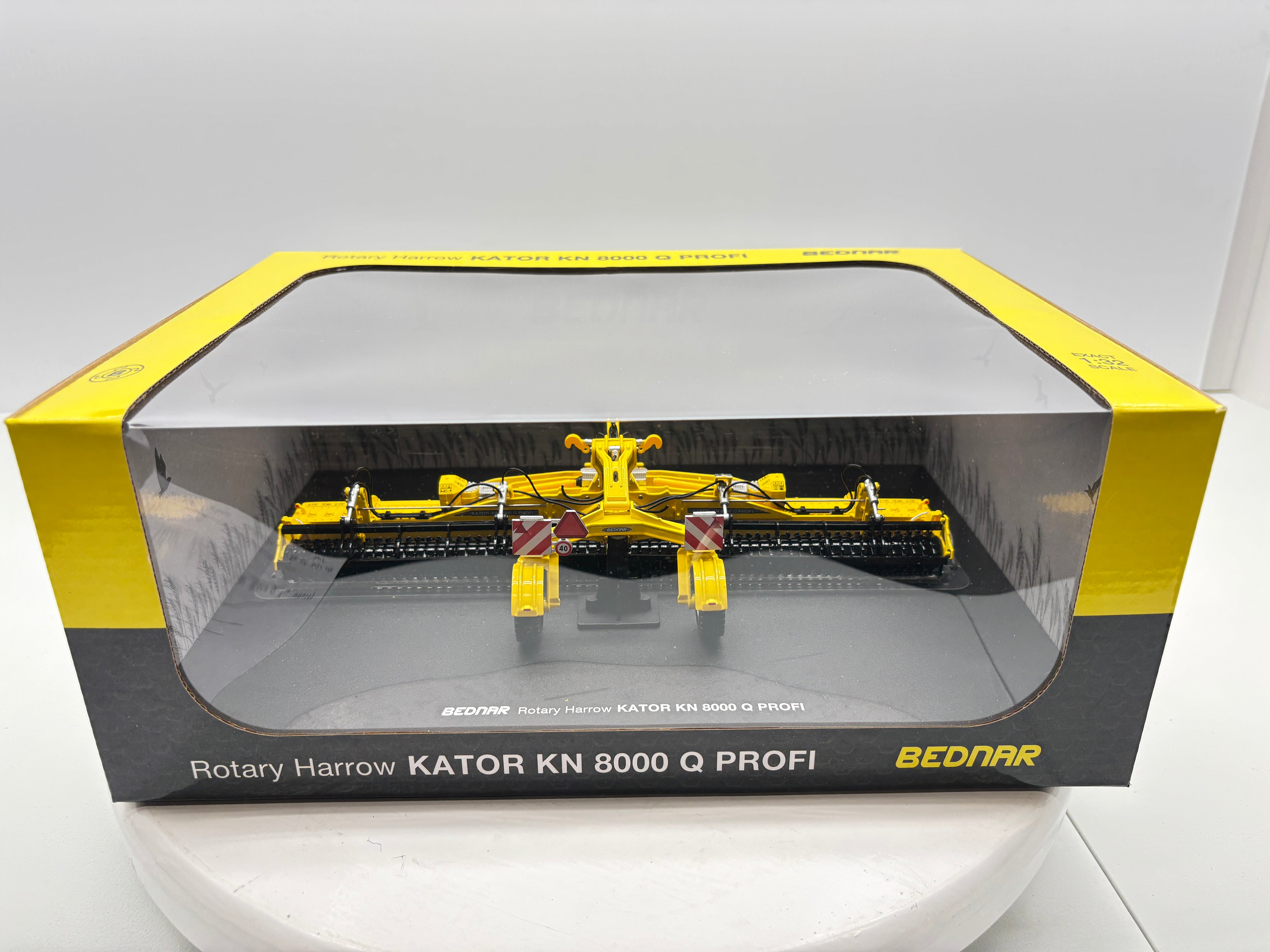 1/32 Bednar Kator KN 8000 Q