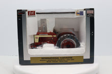 1/16 Farmall 340