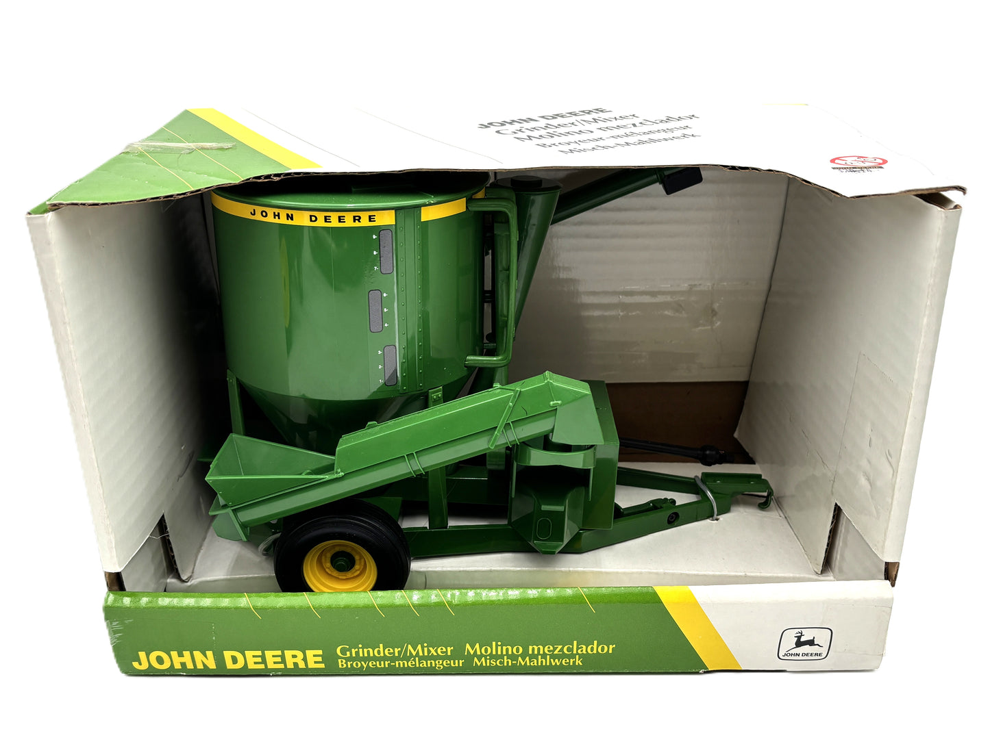 1/16 John Deere Grinder Mixer