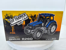 1/16 New Holland 8260