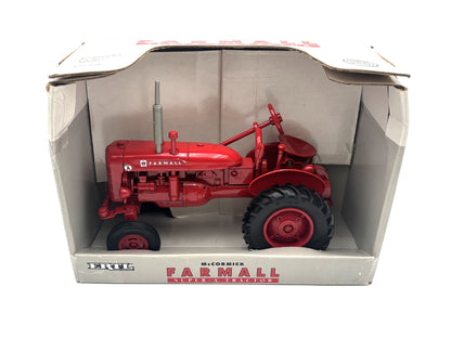 1/16 McCormick Farmall Super A
